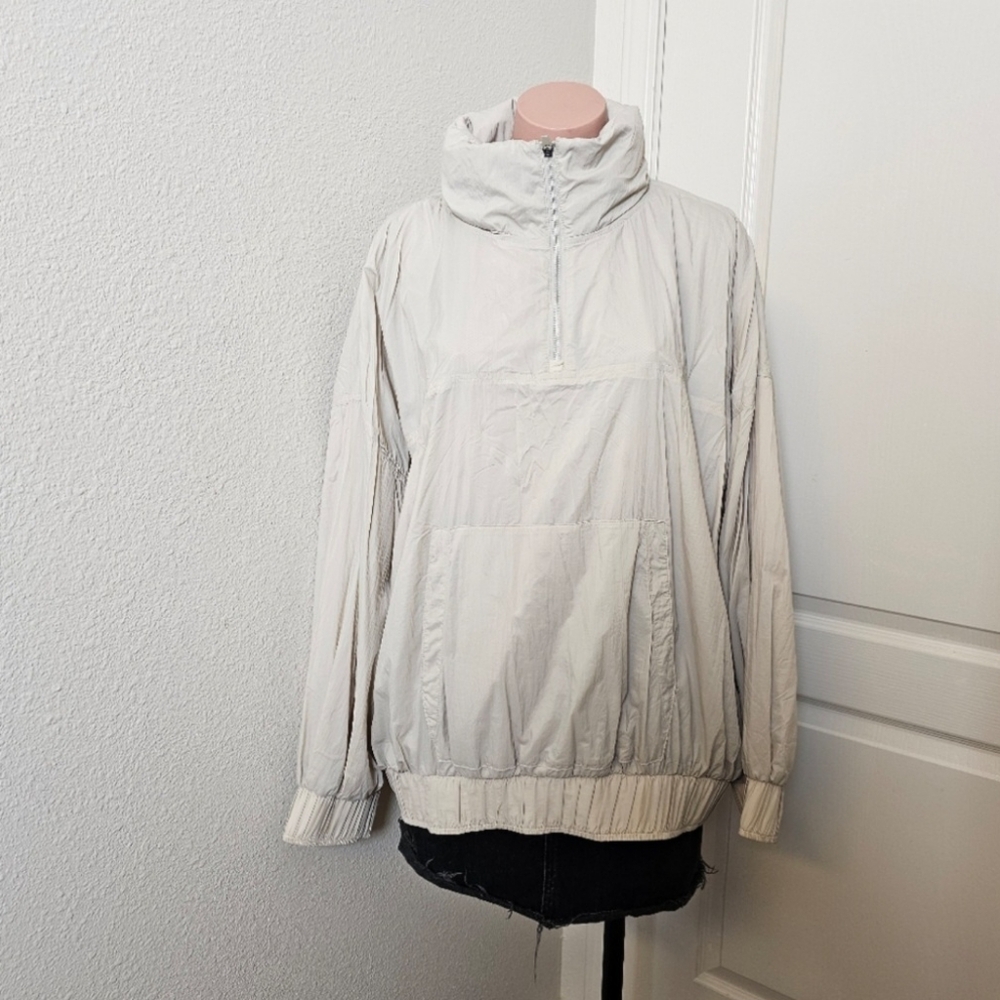 Athleta Cream Puffer Jacket with High Collar